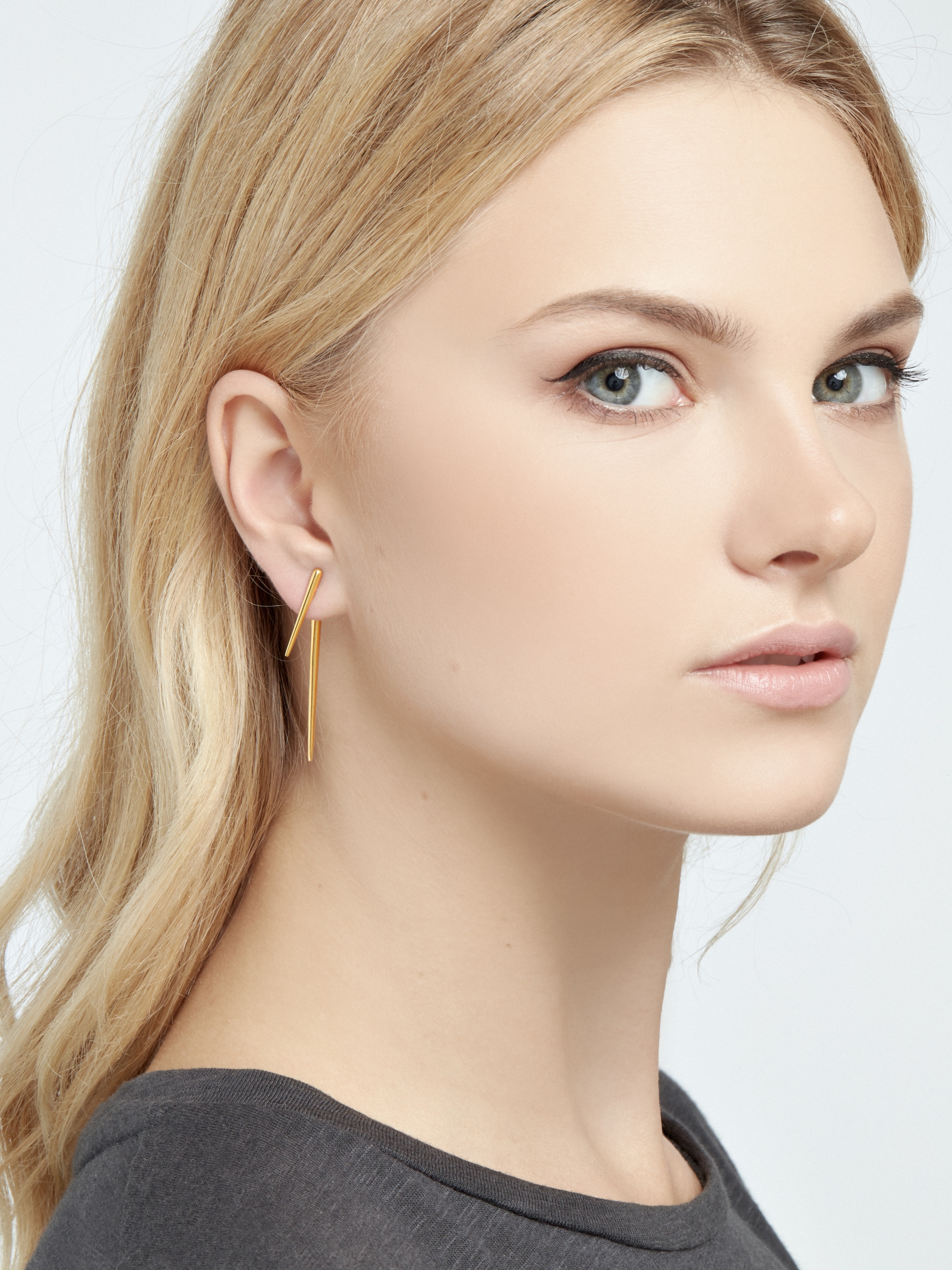 kolczyki me20 gold_2 Złote kolczyki ćwieki me20 gold złoto minimalistyczna bizuteria moie