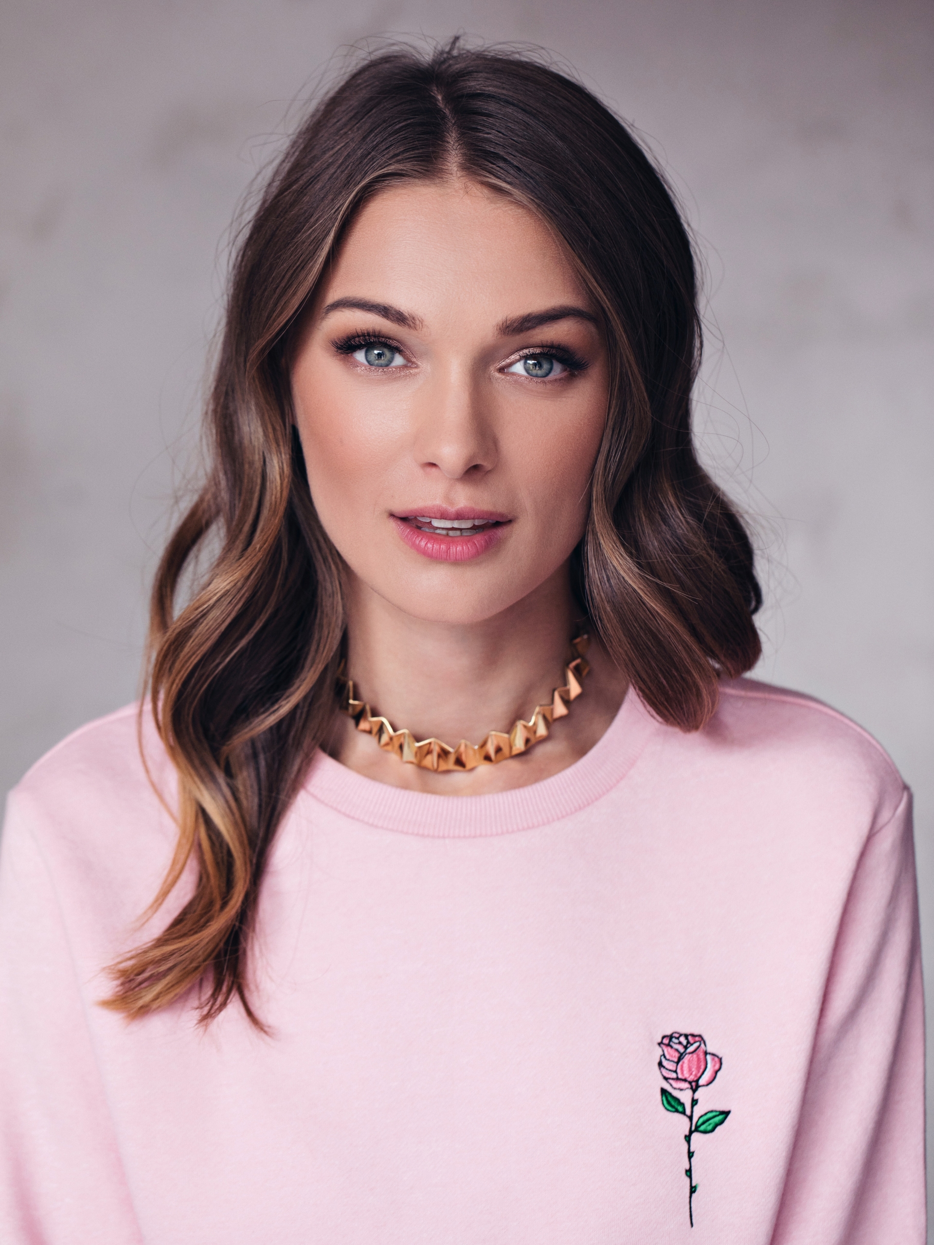 Processed with VSCO with hb1 preset Złoty naszyjnik geometryczny minimalistyczna biżuteria moie