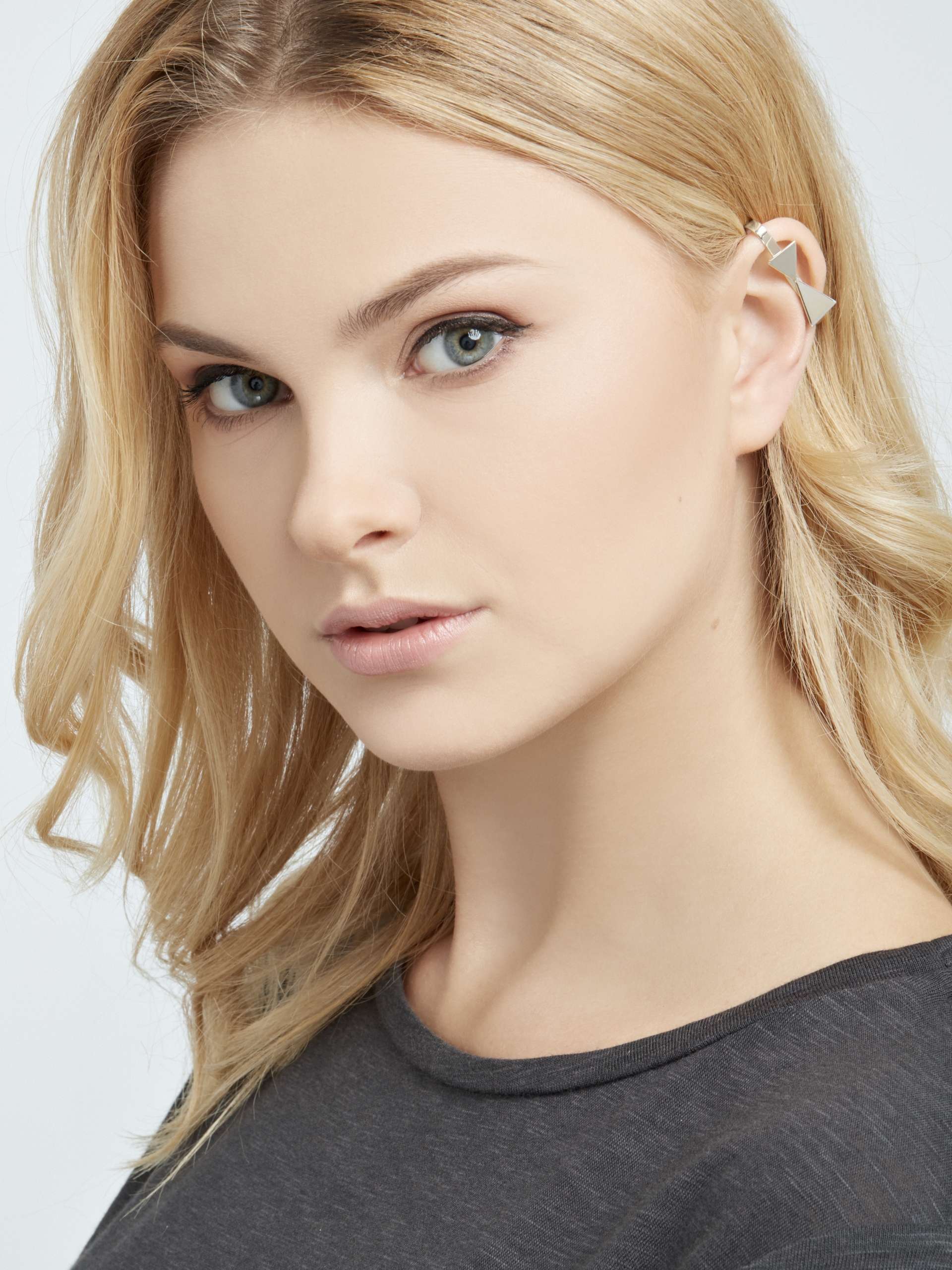 nausznica bo5 silver_2 Srebrna nausznica z kokardką minimalistyczna biżuteria moie