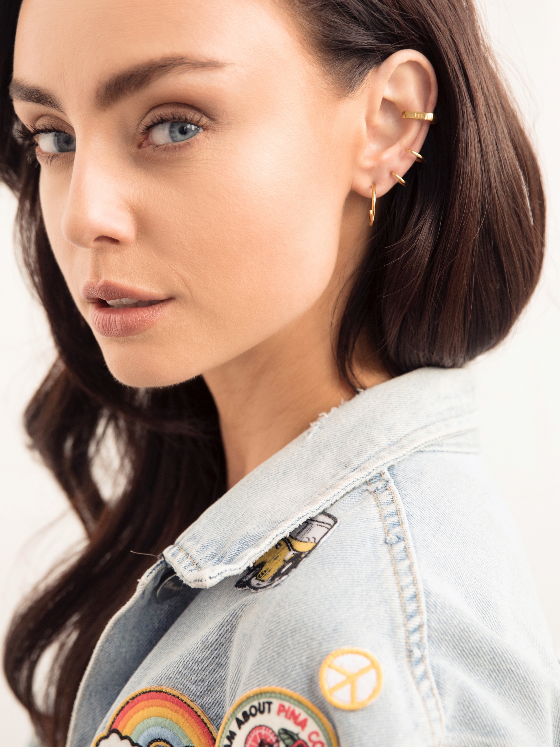 Nausznica kolczyk me13 gold złoto minimalistyczna biżuteria moie