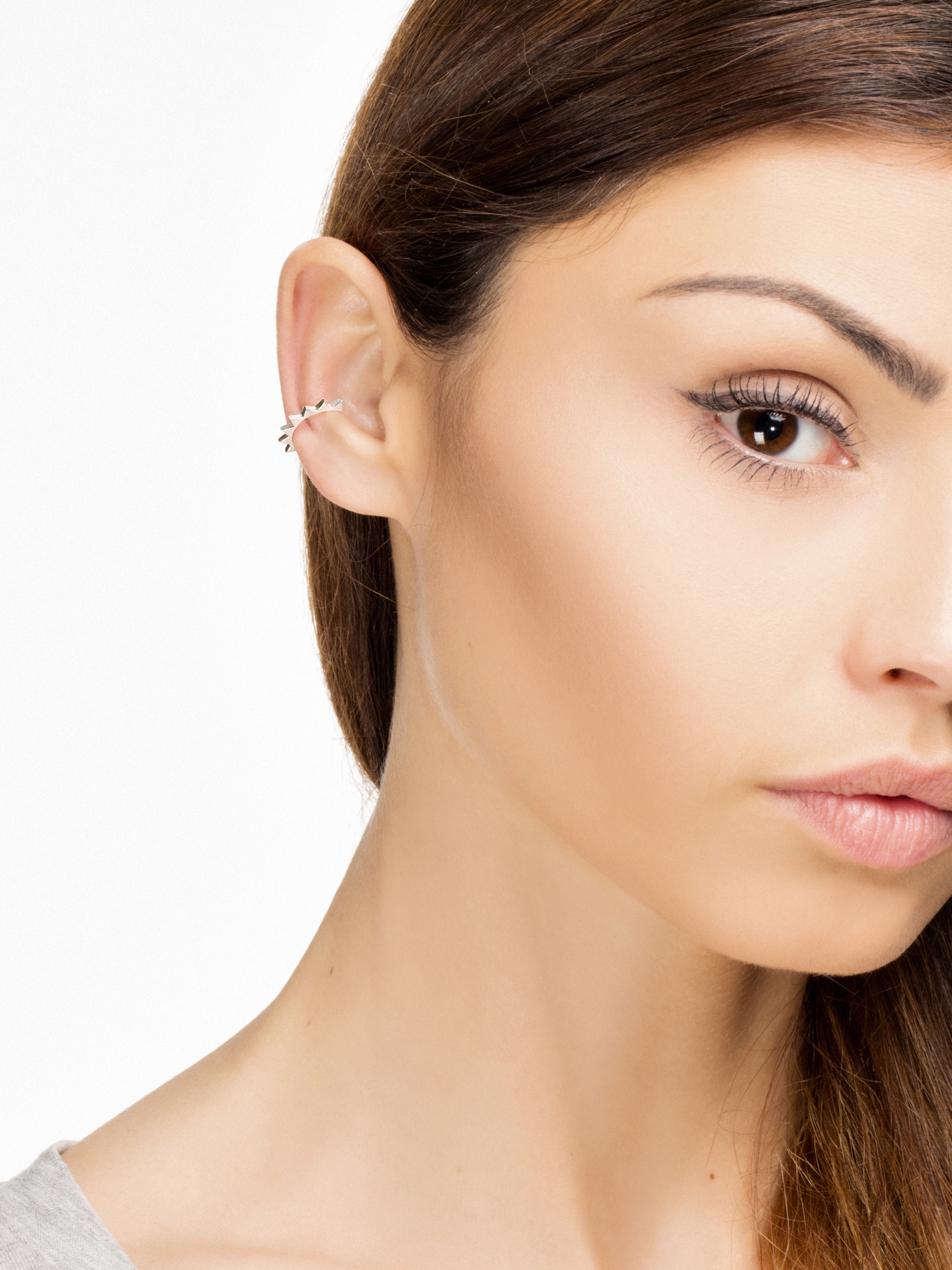 nausznica no2 silver_3 Srebrna nausznica z trójkącikami minimalistyczna biżuteria moie