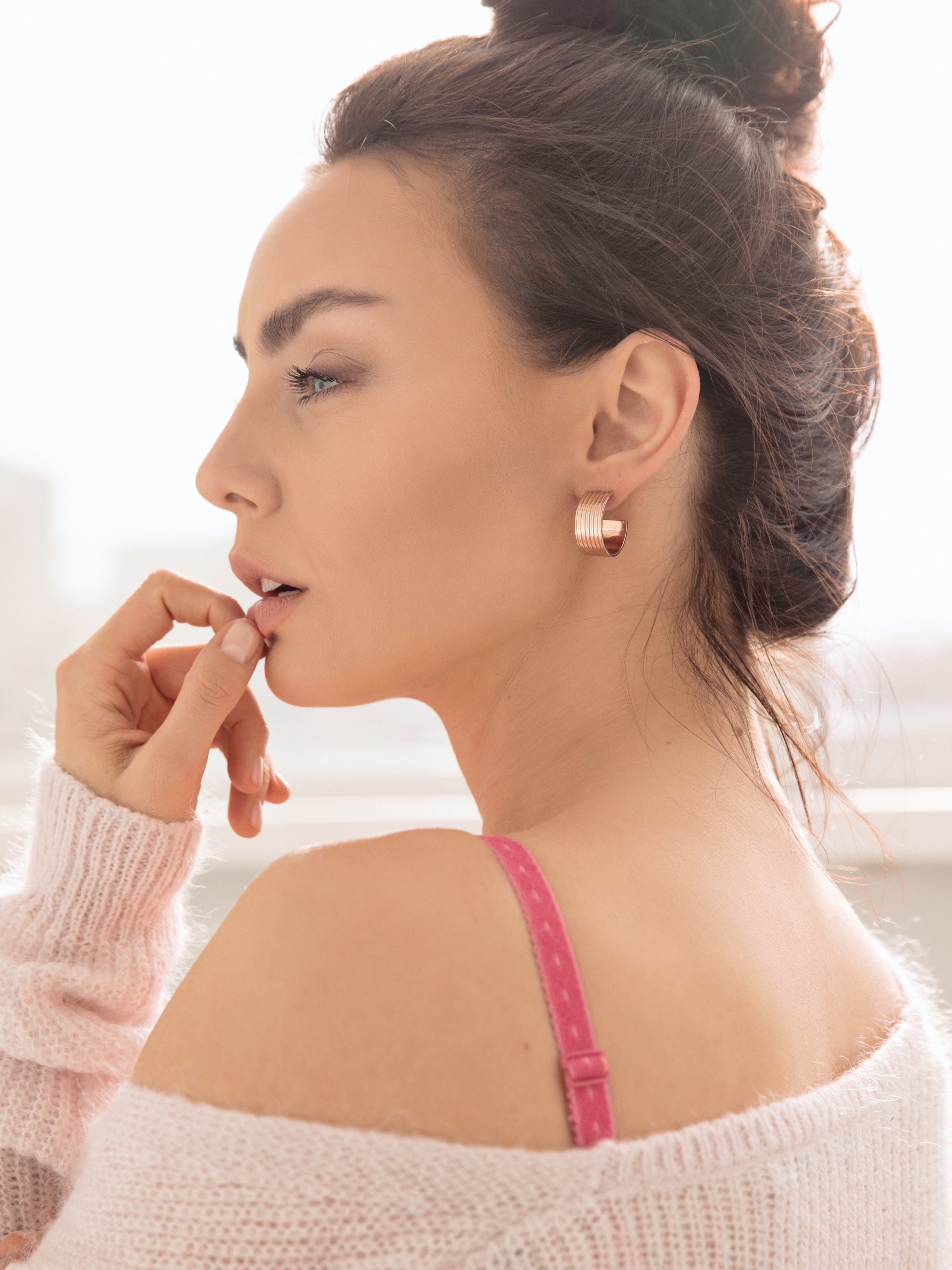 kolczyki kółka szerokie re10 różowe złoto minimalistyczna biżuteria moie